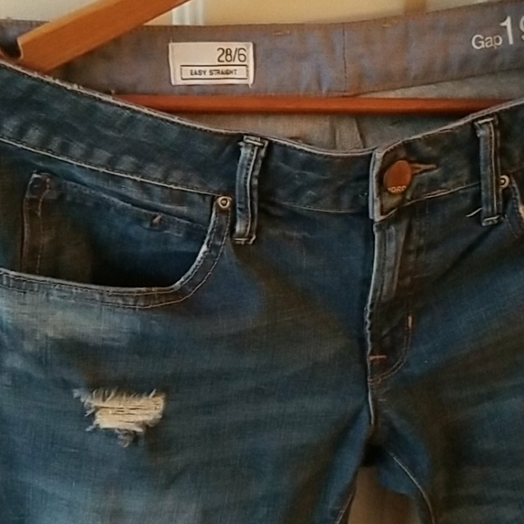 Clothes - Picture 4 of 8